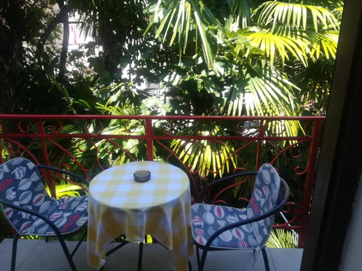 Romantic Room With Balcony ลอฟราน ภายนอก รูปภาพ